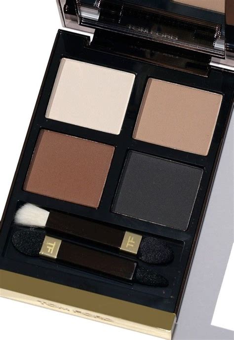 Dior Soft Cashmere (669) Eyeshadow Palette Review .